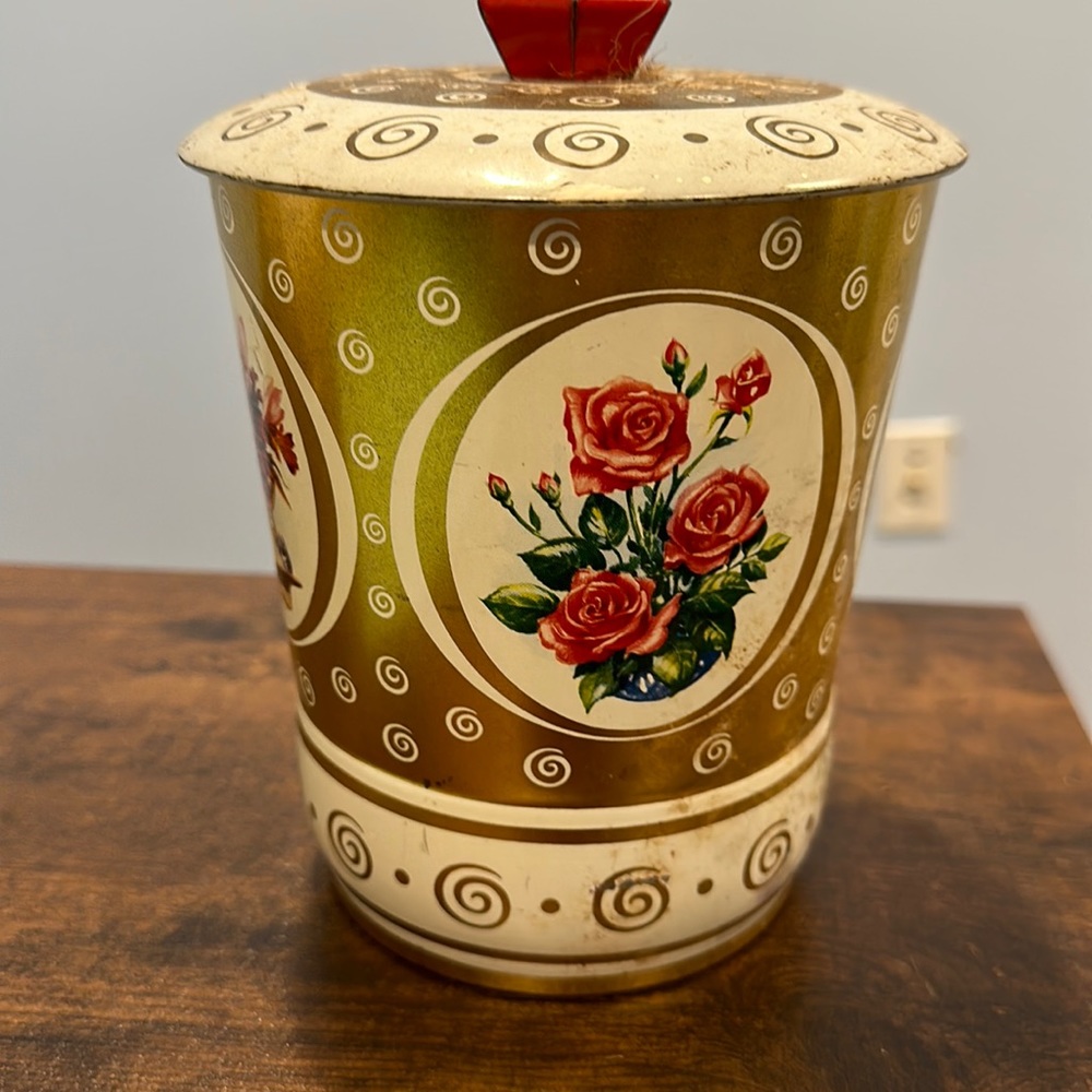 Metal decorative tin